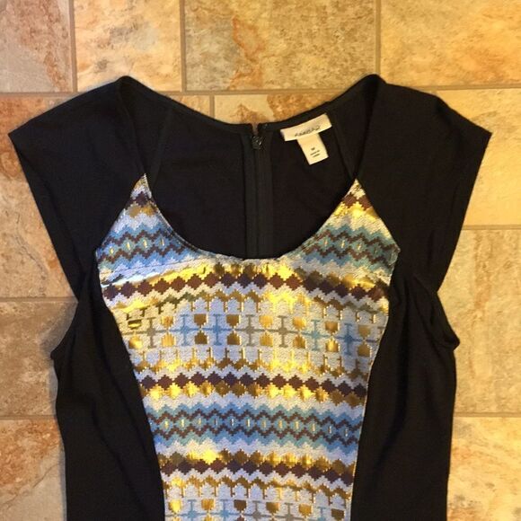 Ladies Ambar Metallic Dress - Picture 4 of 9